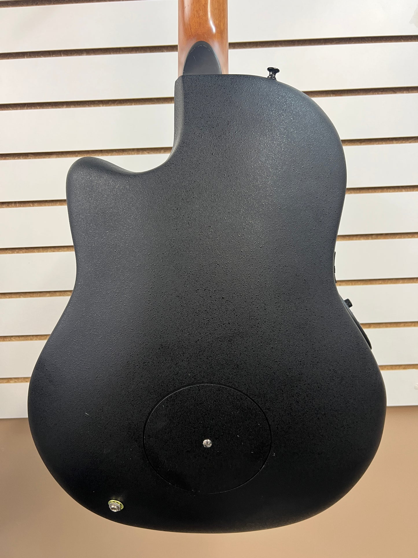 2013 Applause by Ovation AE-148