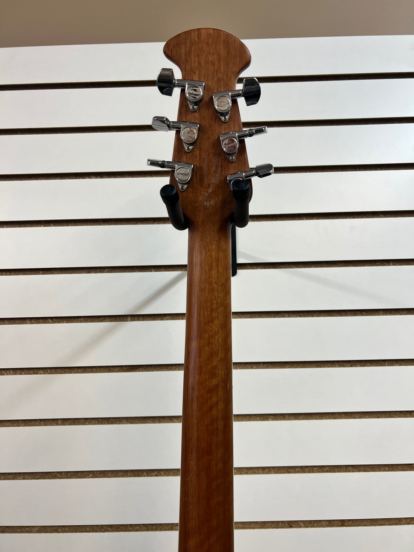 2013 Applause by Ovation AE-148