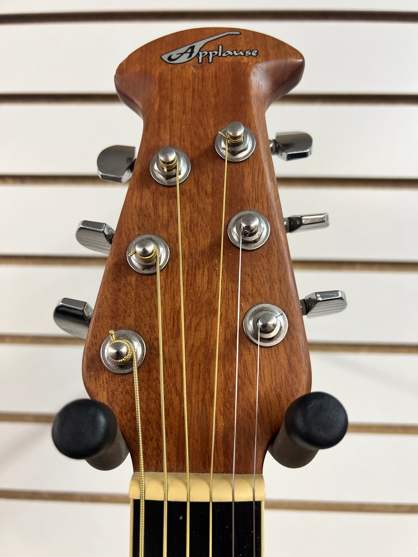 2013 Applause by Ovation AE-148