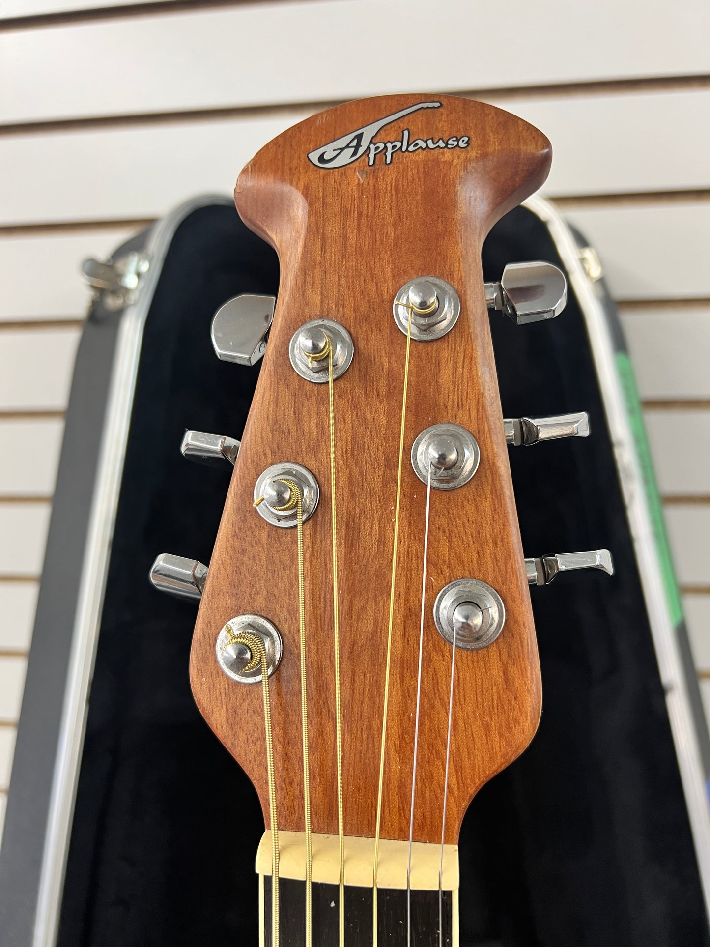 2013 Applause by Ovation AE-148