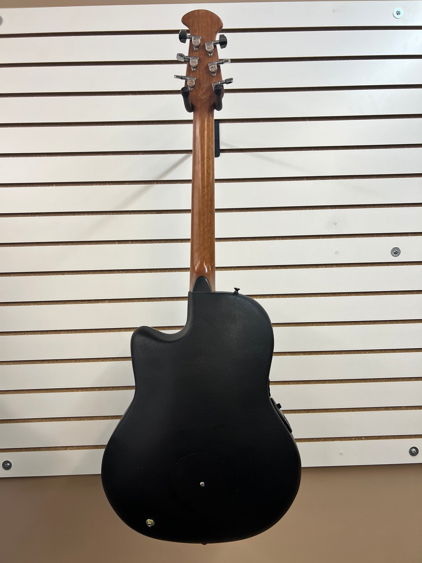 2013 Applause by Ovation AE-148
