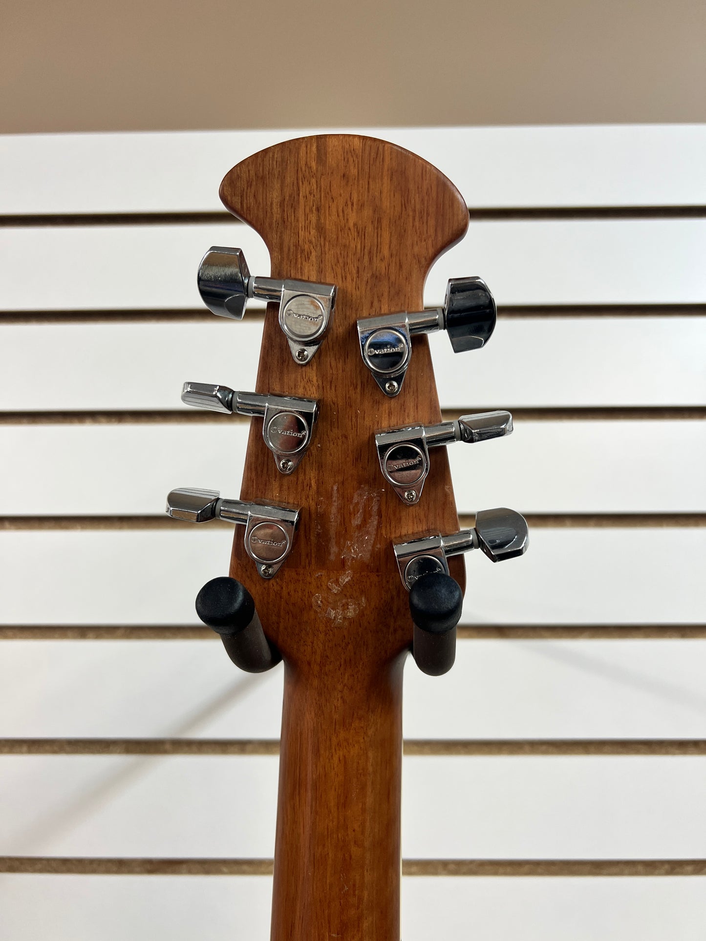 2013 Applause by Ovation AE-148