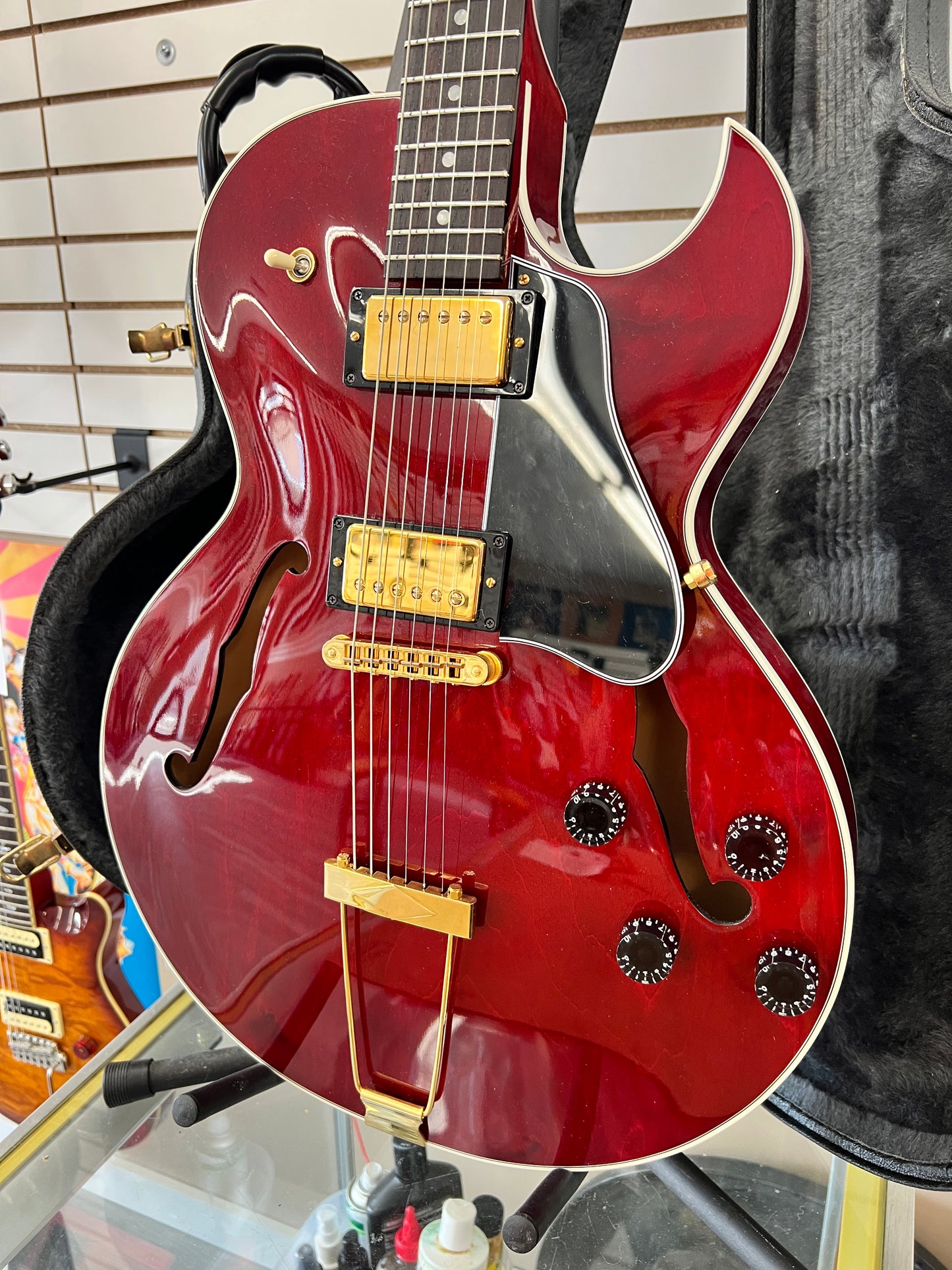 Gibson ES-135 Electric Guitar