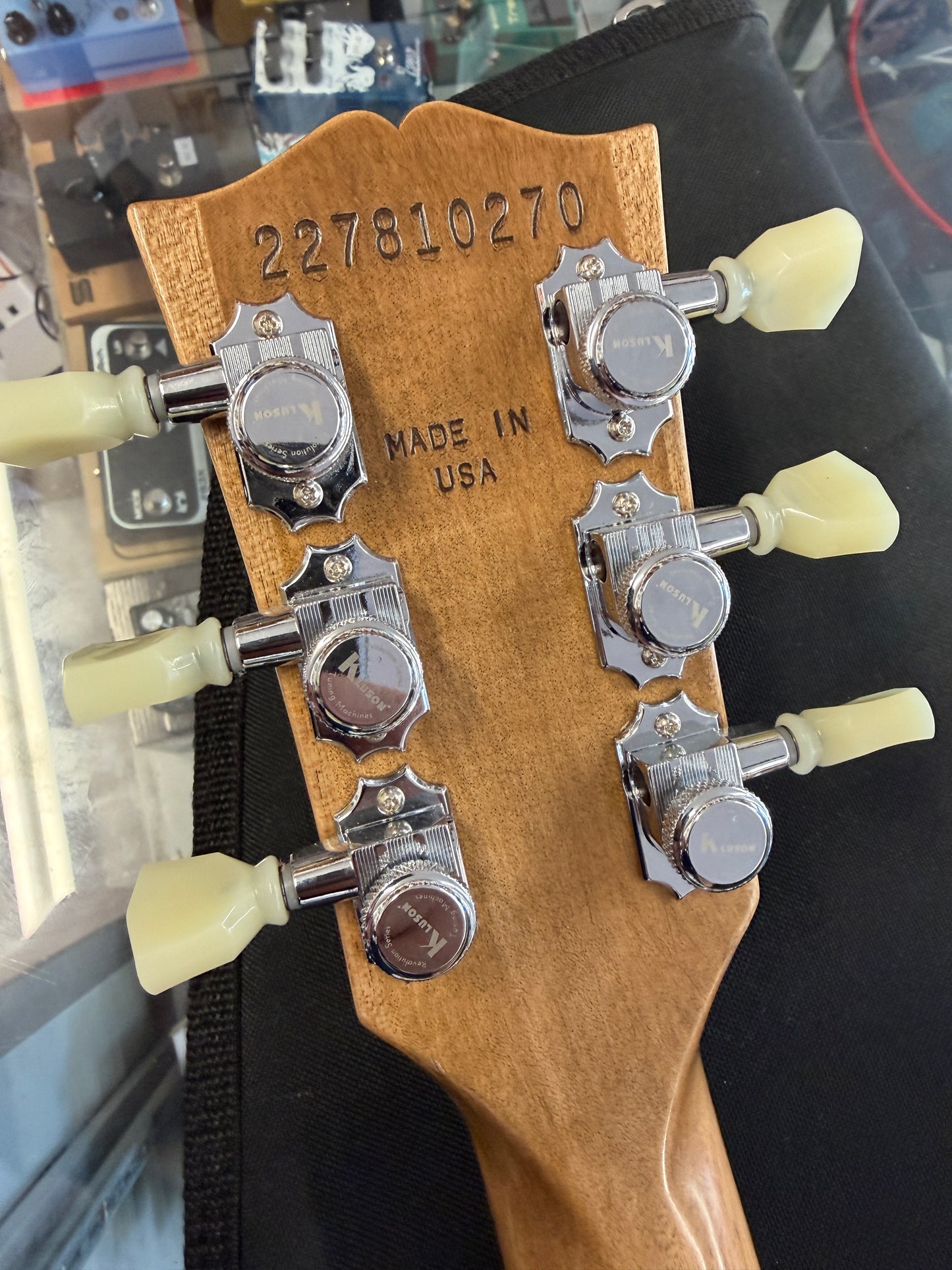 2021 Gibson Les Paul Tribute Electric Guitar