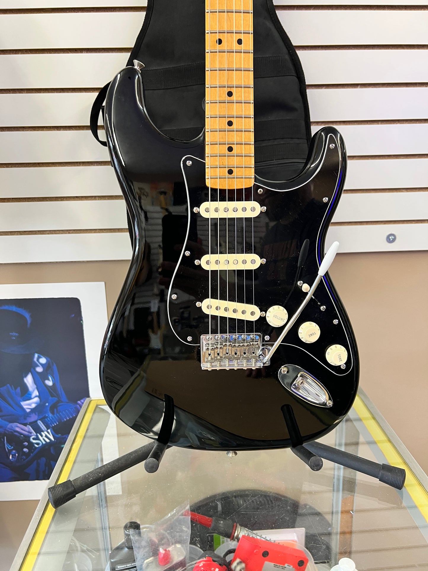 2011 Fender Special Edition Standard Stratocaster w/ Custom Shop pickups MIM