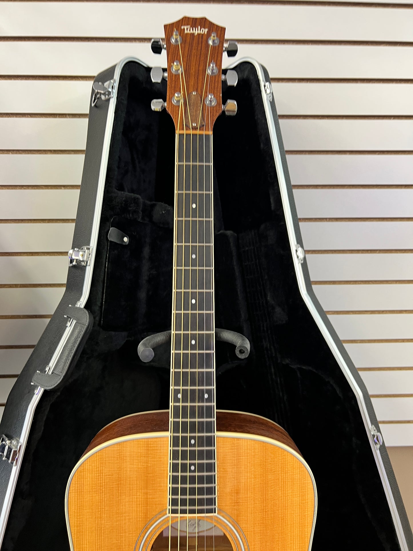 2011 Taylor DN3 (Solid wood, made in USA)