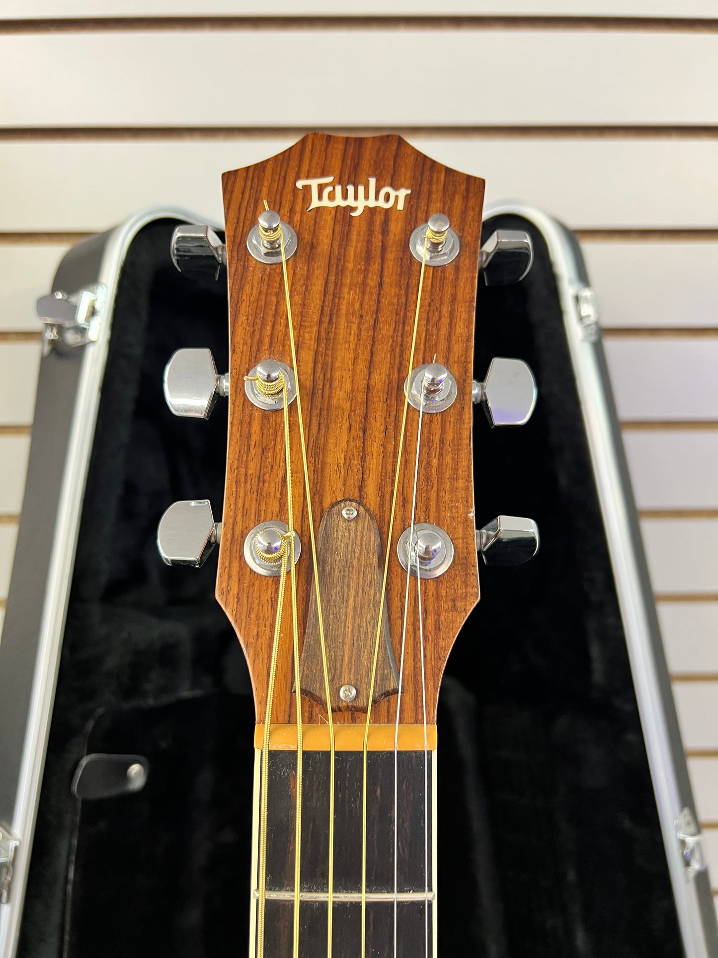 2011 Taylor DN3 (Solid wood, made in USA)