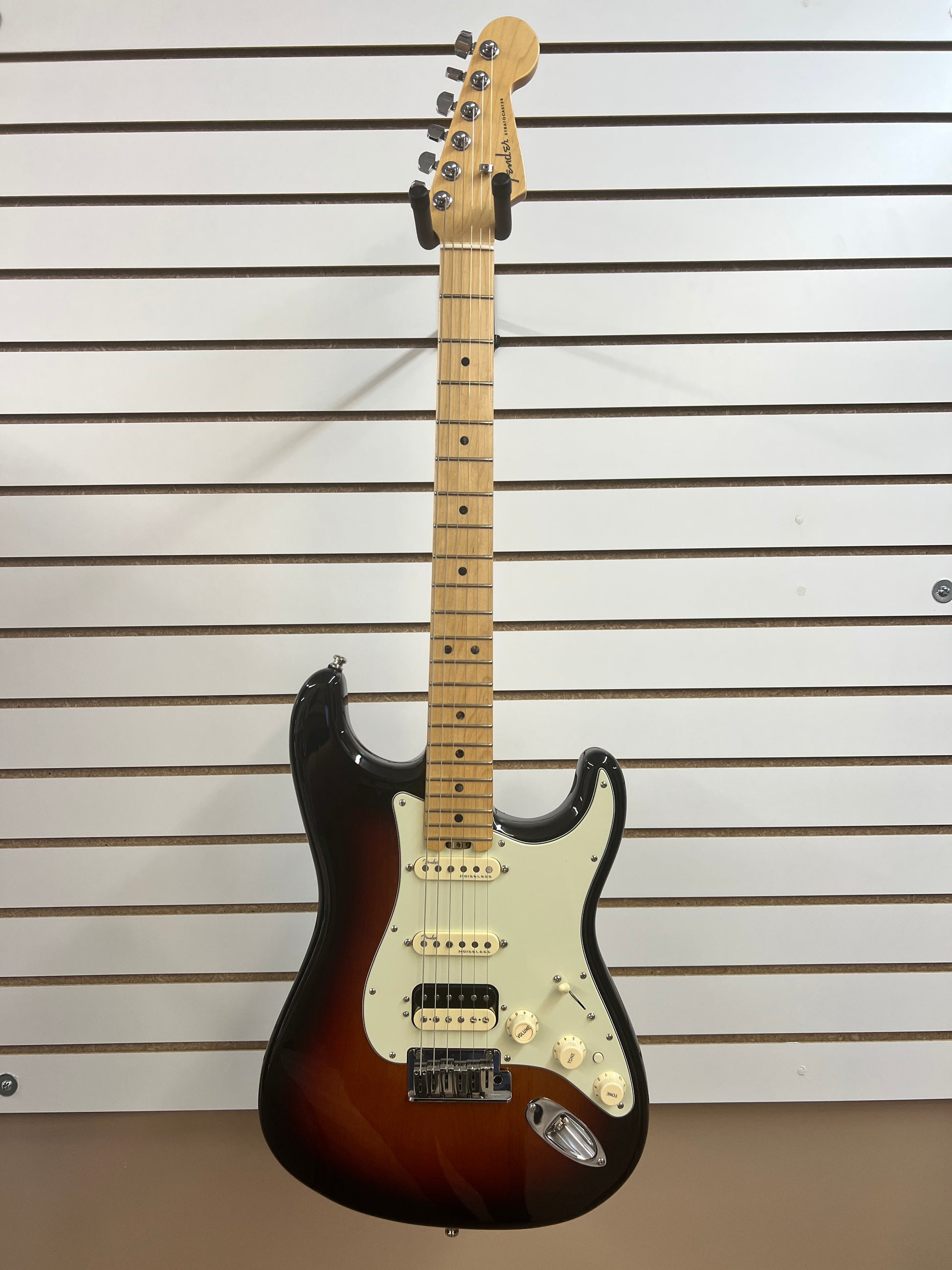 2017 Fender American Elite Stratocaster HSS