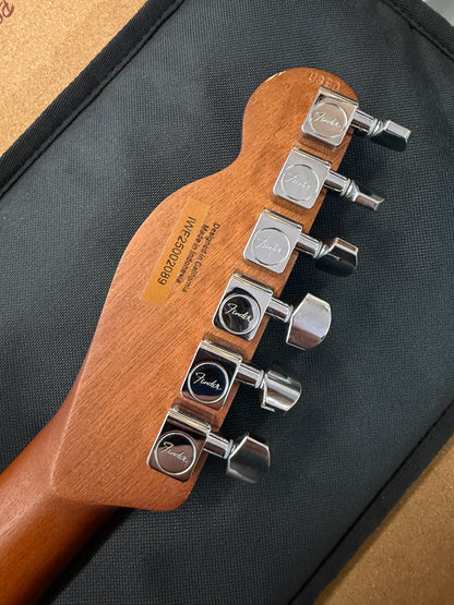 2025 Fender Player Acoustasonic