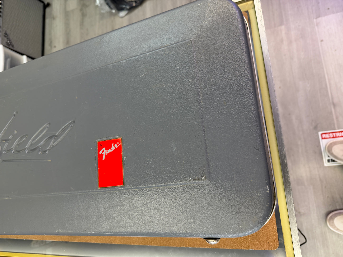 Heartfield by Fender Hard shell case.