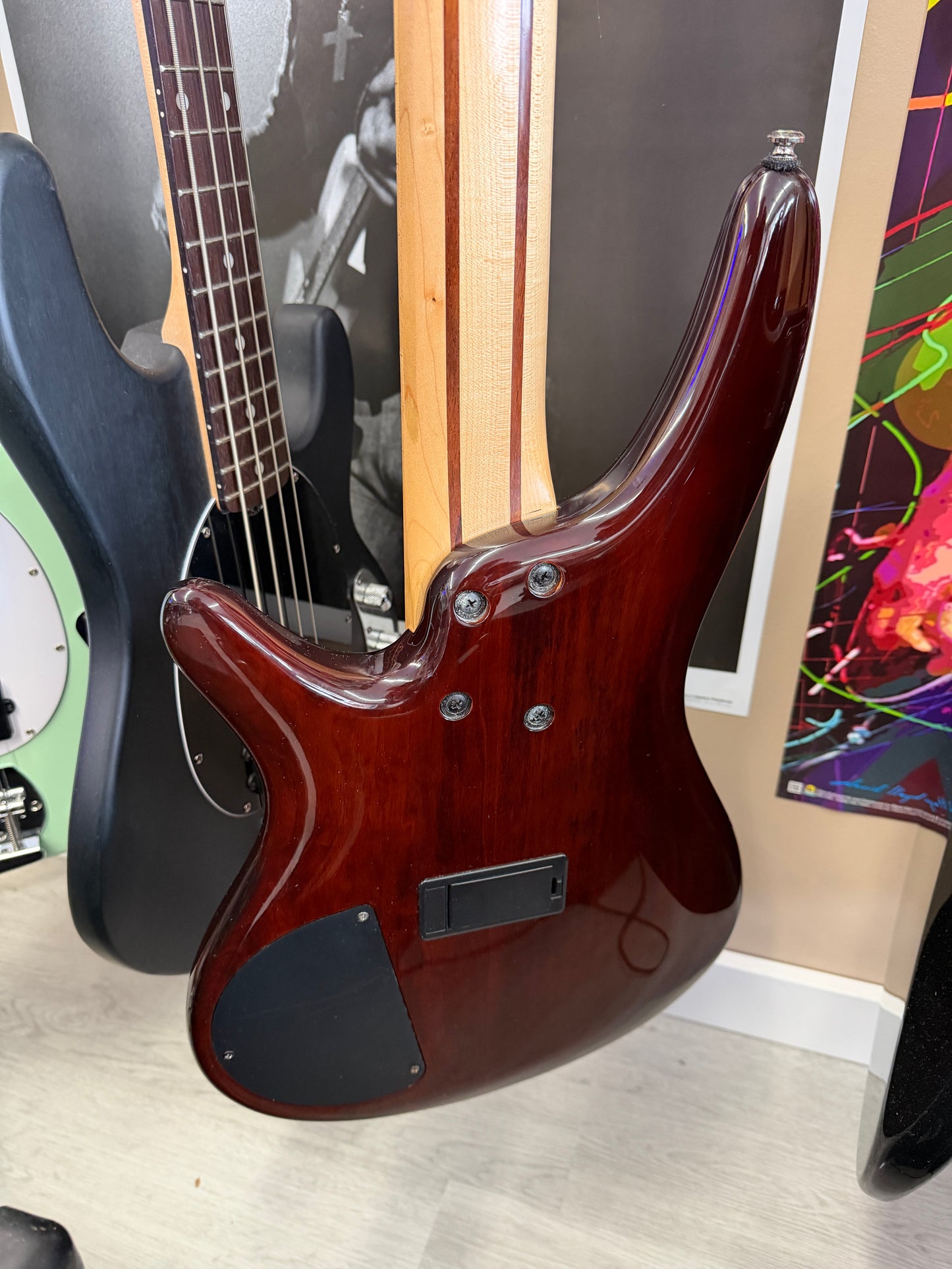 2012 Soundgear by Ibanez SR 375M 5-String Bass