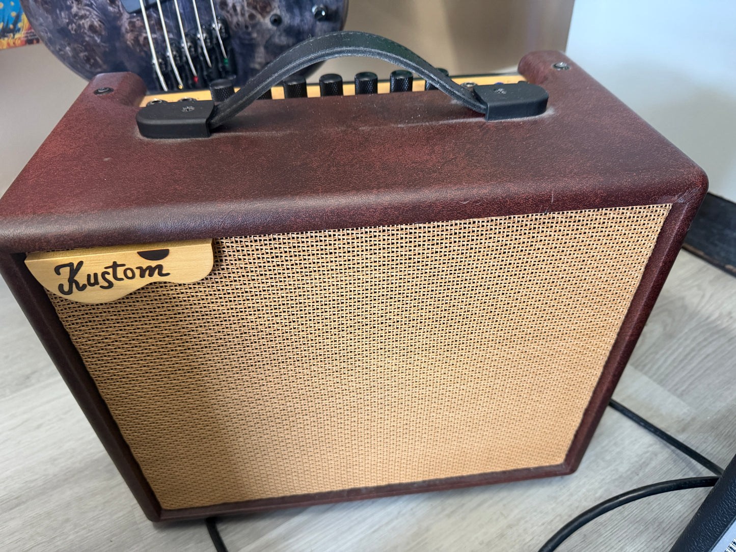 Kustom Amplification Sienna 16 Pro acoustic combo amp