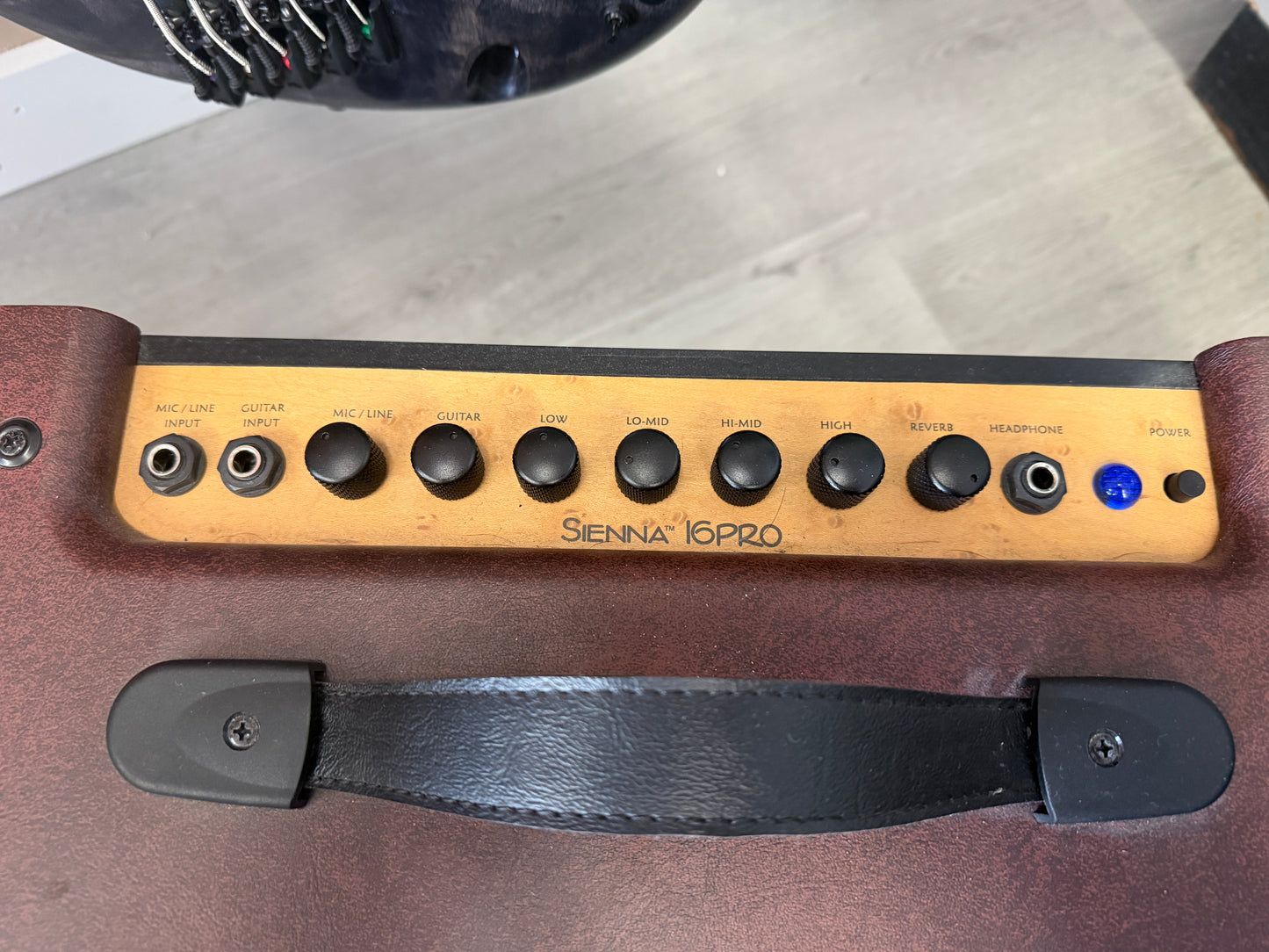 Kustom Amplification Sienna 16 Pro acoustic combo amp