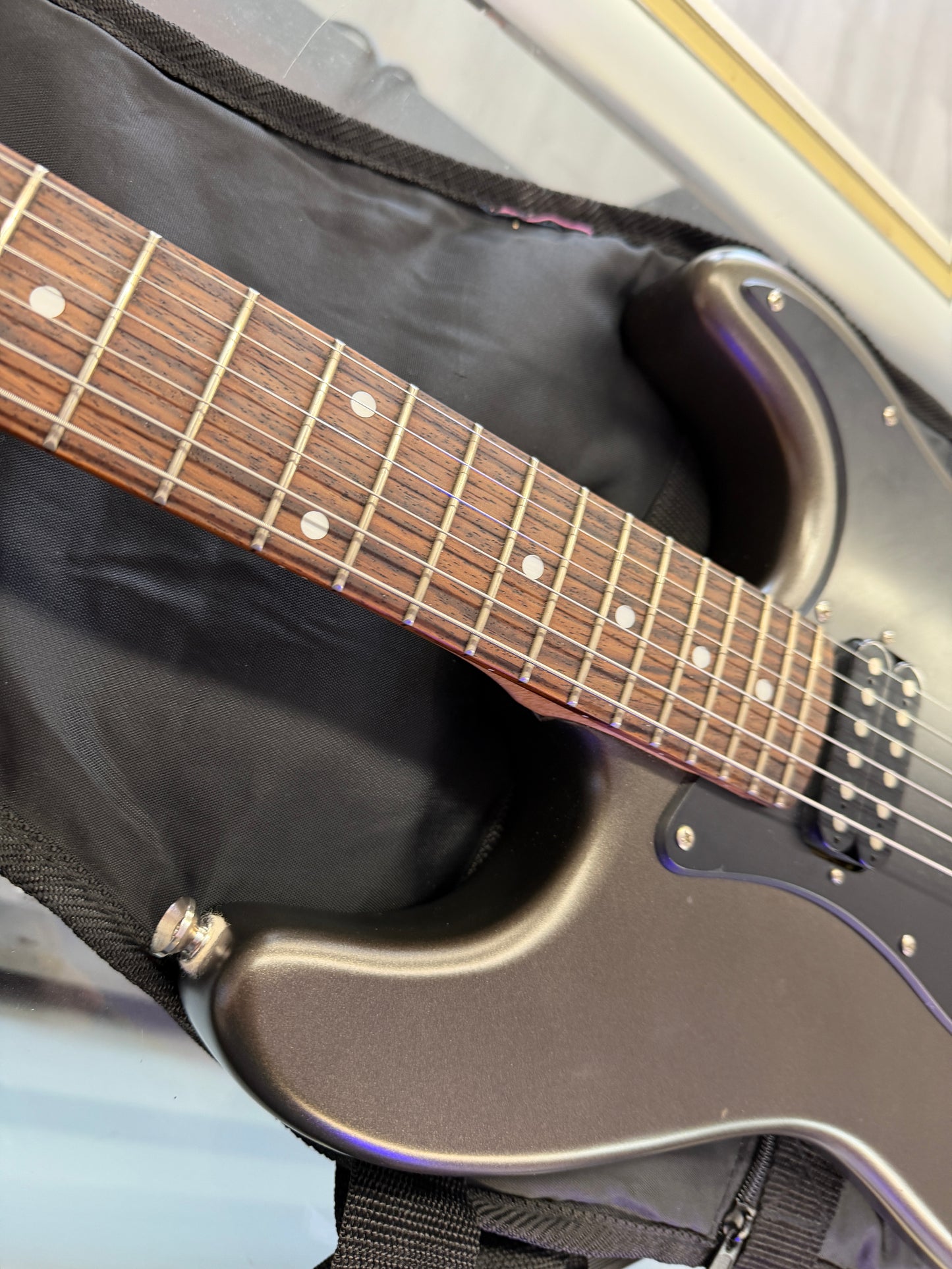 Squier Standard Series Stratocaster (HH pickups)