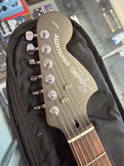 Squier Standard Series Stratocaster (HH pickups)
