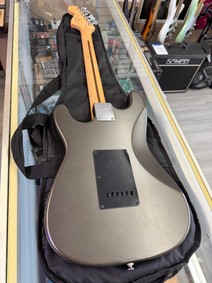 Squier Standard Series Stratocaster (HH pickups)