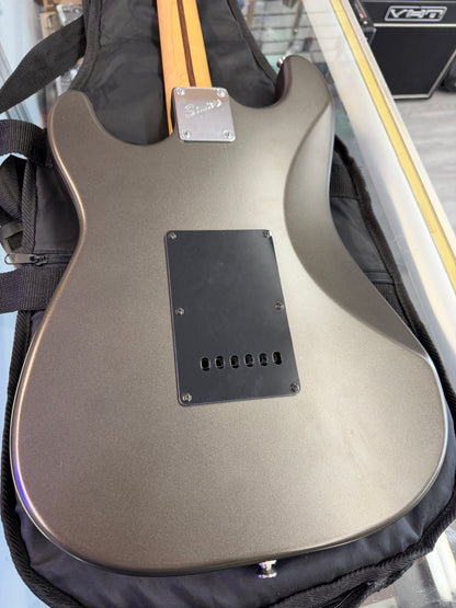 Squier Standard Series Stratocaster (HH pickups)