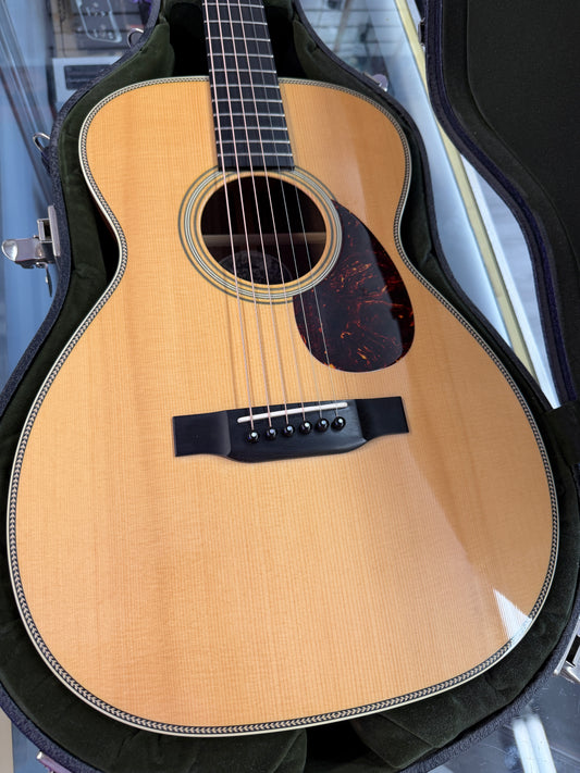 2011 Collings 02HG Acoustic Guitar