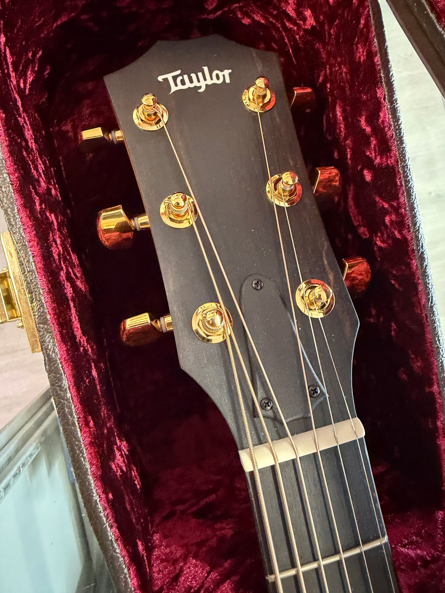 2025 Taylor Sunset Blvd 214 Deluxe Figured Ovangkol