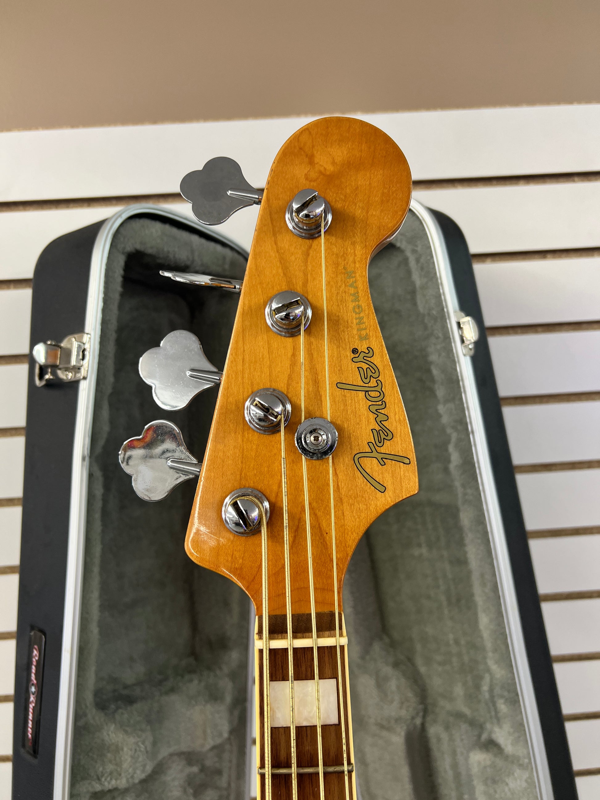 2018 Fender Kingman Acoustic Bass