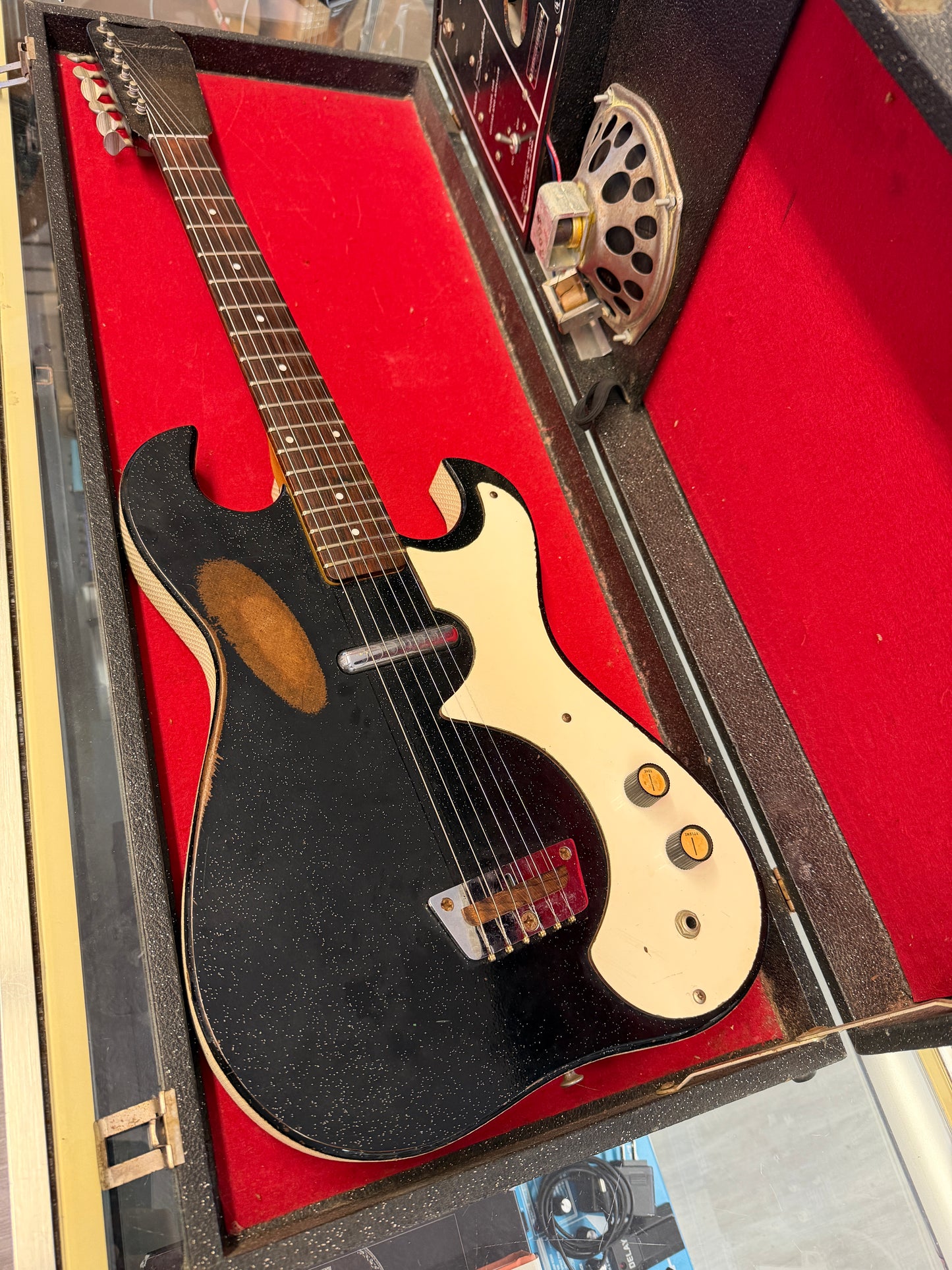 Silvertone 1448 with Case Amp