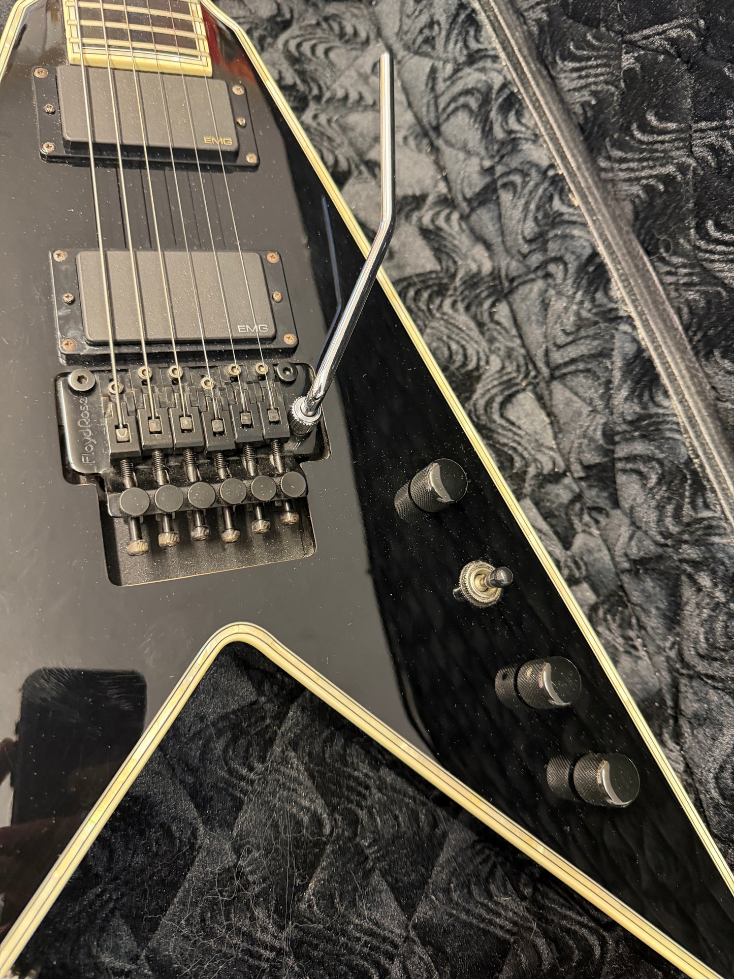 B.C. Rich JR. V NJ Deluxe