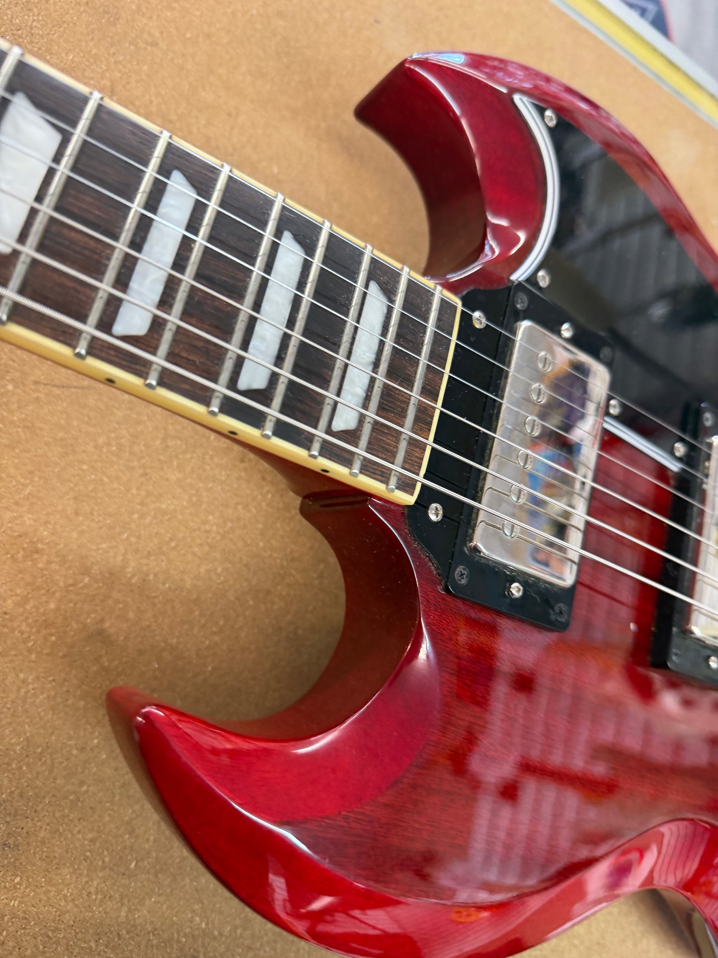 2022 Epiphone SG Standard ’61 Maestro Vibrola