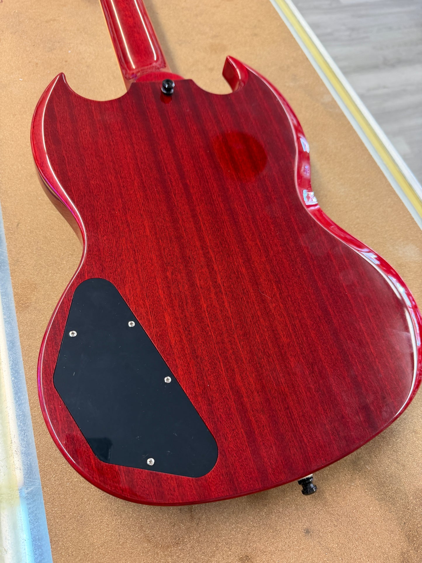 2022 Epiphone SG Standard ’61 Maestro Vibrola