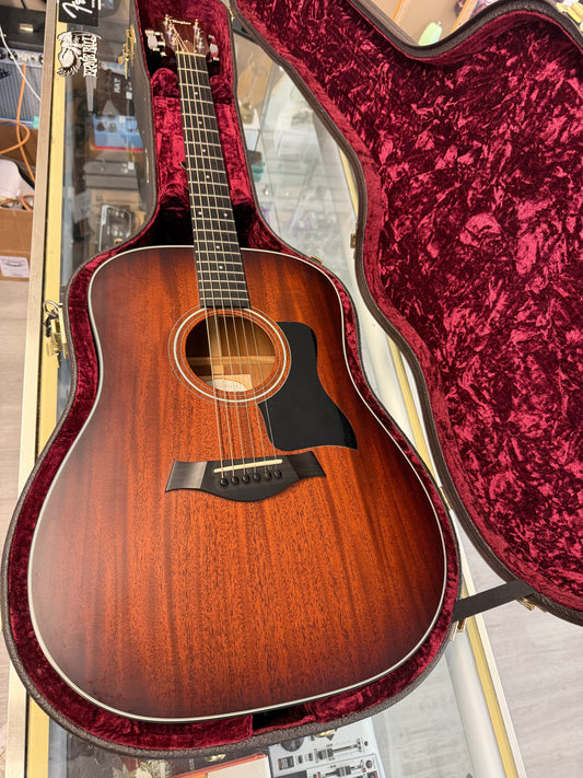 2015 Taylor 320e Acoustic Guitar
