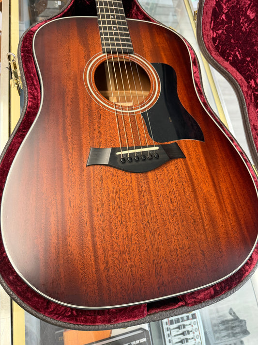 2015 Taylor 320e Acoustic Guitar