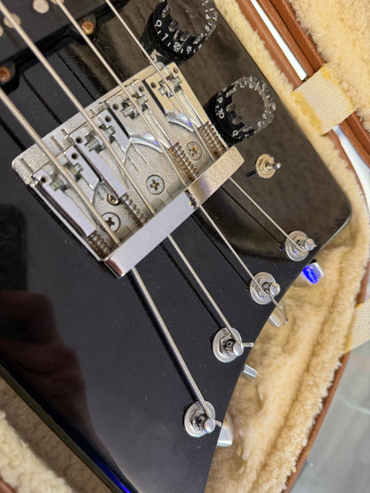 1980s Hondo Alien H-890B Headless Short Scale Bass