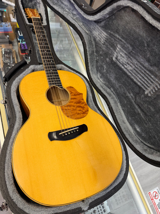 2001 Evergreen Mountain 14-fret Acoustic Guitar (Luthier Built)