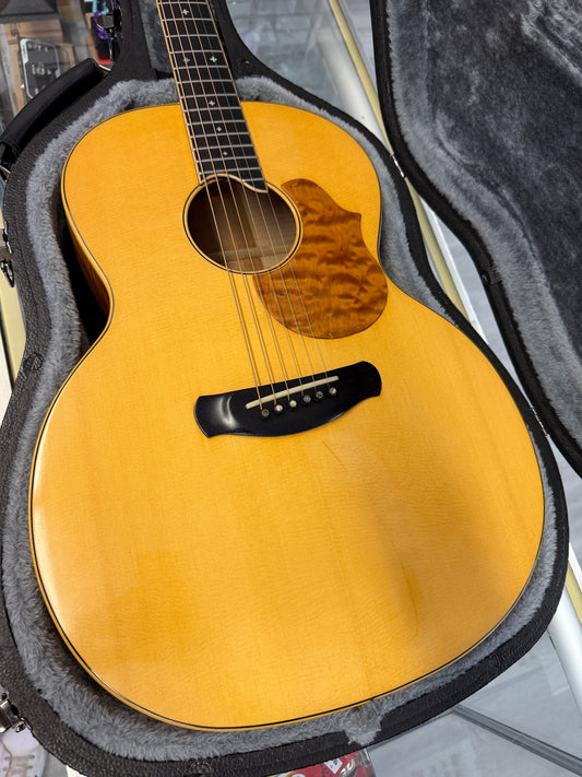 2001 Evergreen Mountain 14-fret Acoustic Guitar (Luthier Built)
