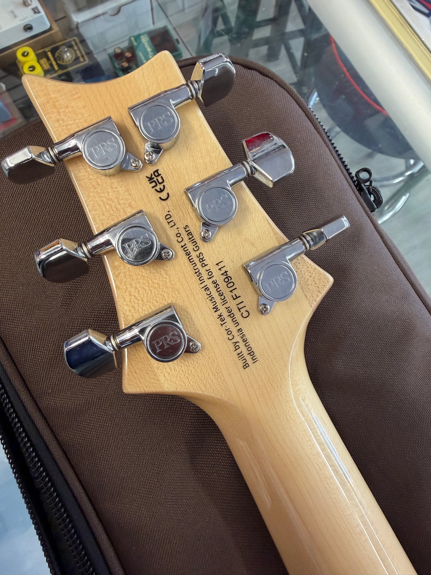 2023 PRS SE Custom 24 SE Left-Handed Electric Guitar