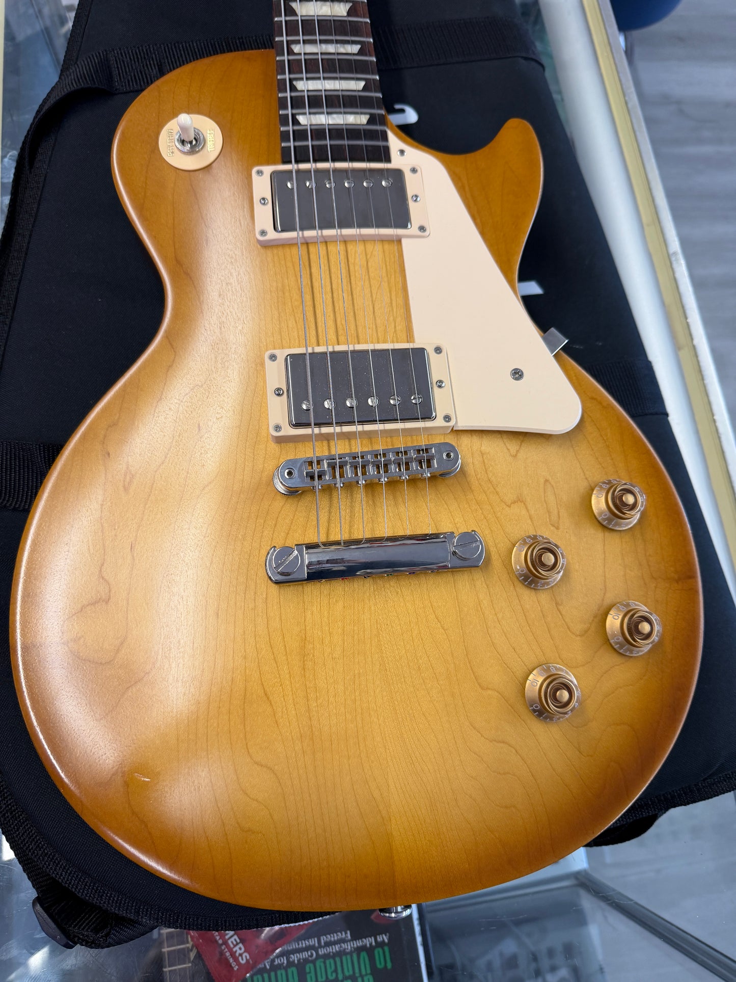 2021 Gibson Les Paul Tribute Electric Guitar