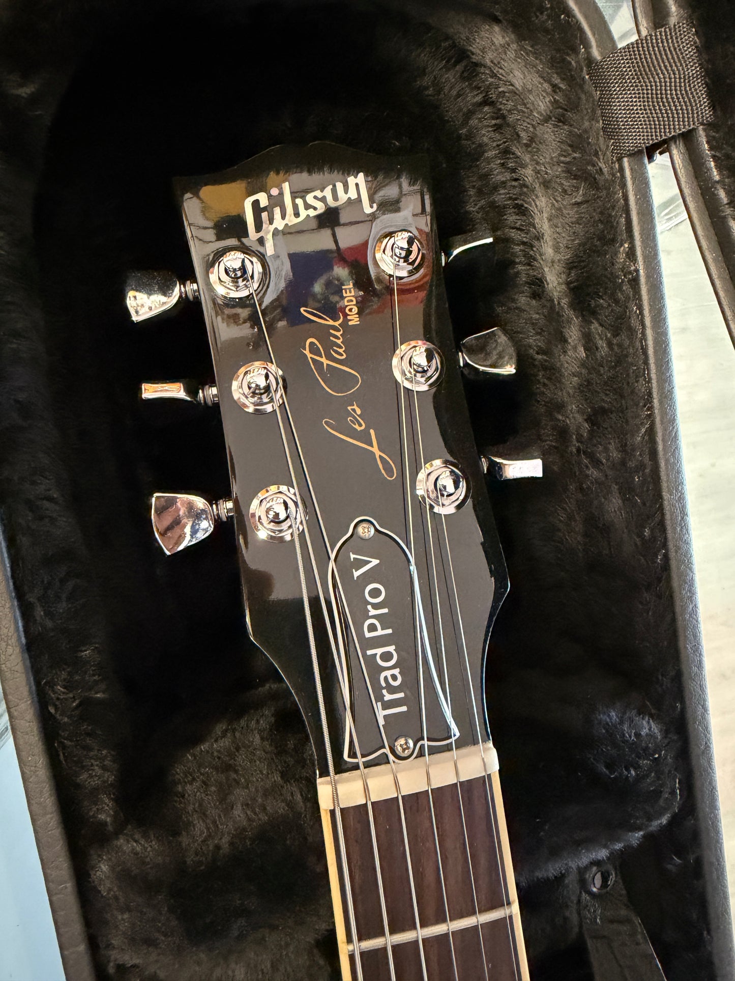 2022 Gibson Les Paul Traditional Pro V Flame Top