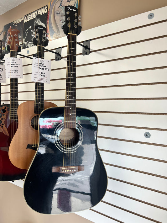Fender DG-95 Acoustic Guitar