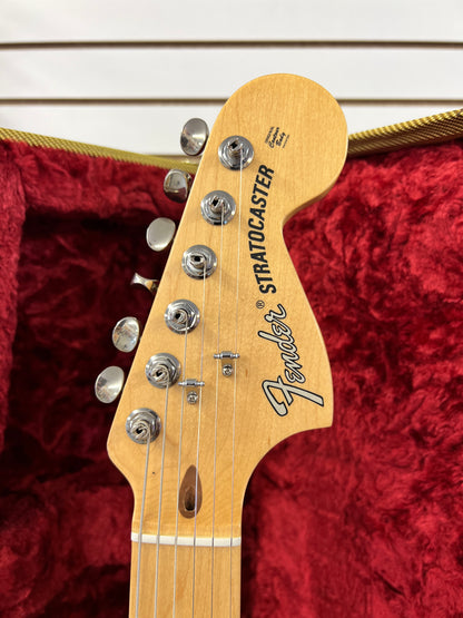 2019 Fender American Performer Stratocaster w/ Lipstick pickups.