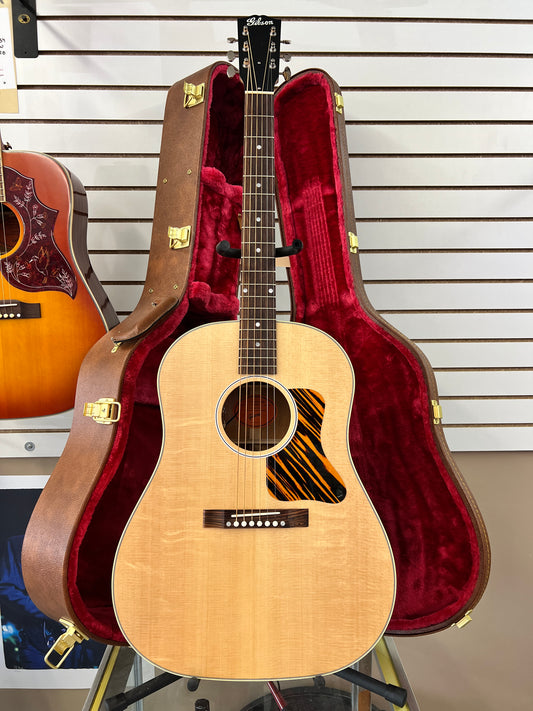 2024 Gibson J-35 '30s Faded