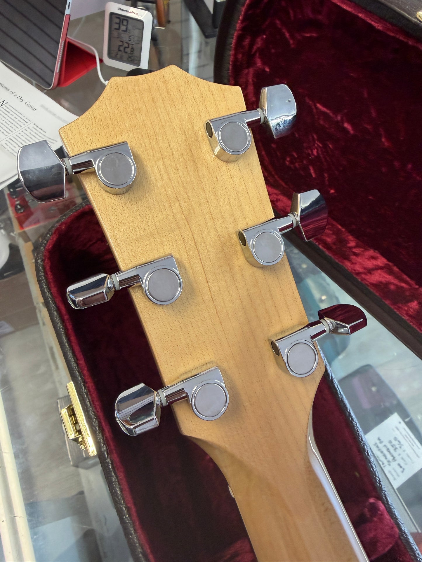 2017 Taylor 214ce-QM DLX Acoustic Guitar