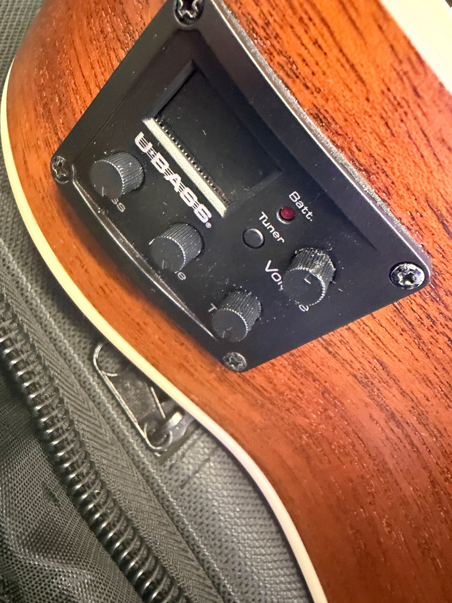 UBASS SCOUT FS Acoustic Bass Ukulele