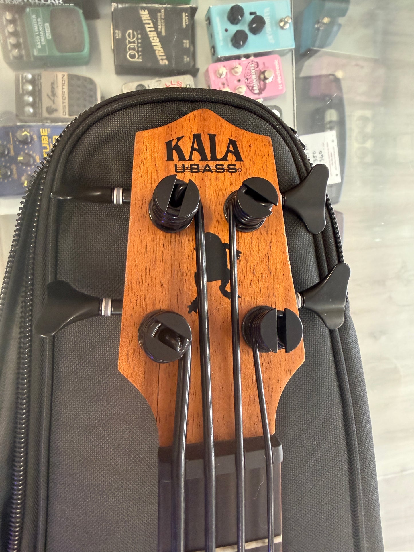 UBASS SCOUT FS Acoustic Bass Ukulele