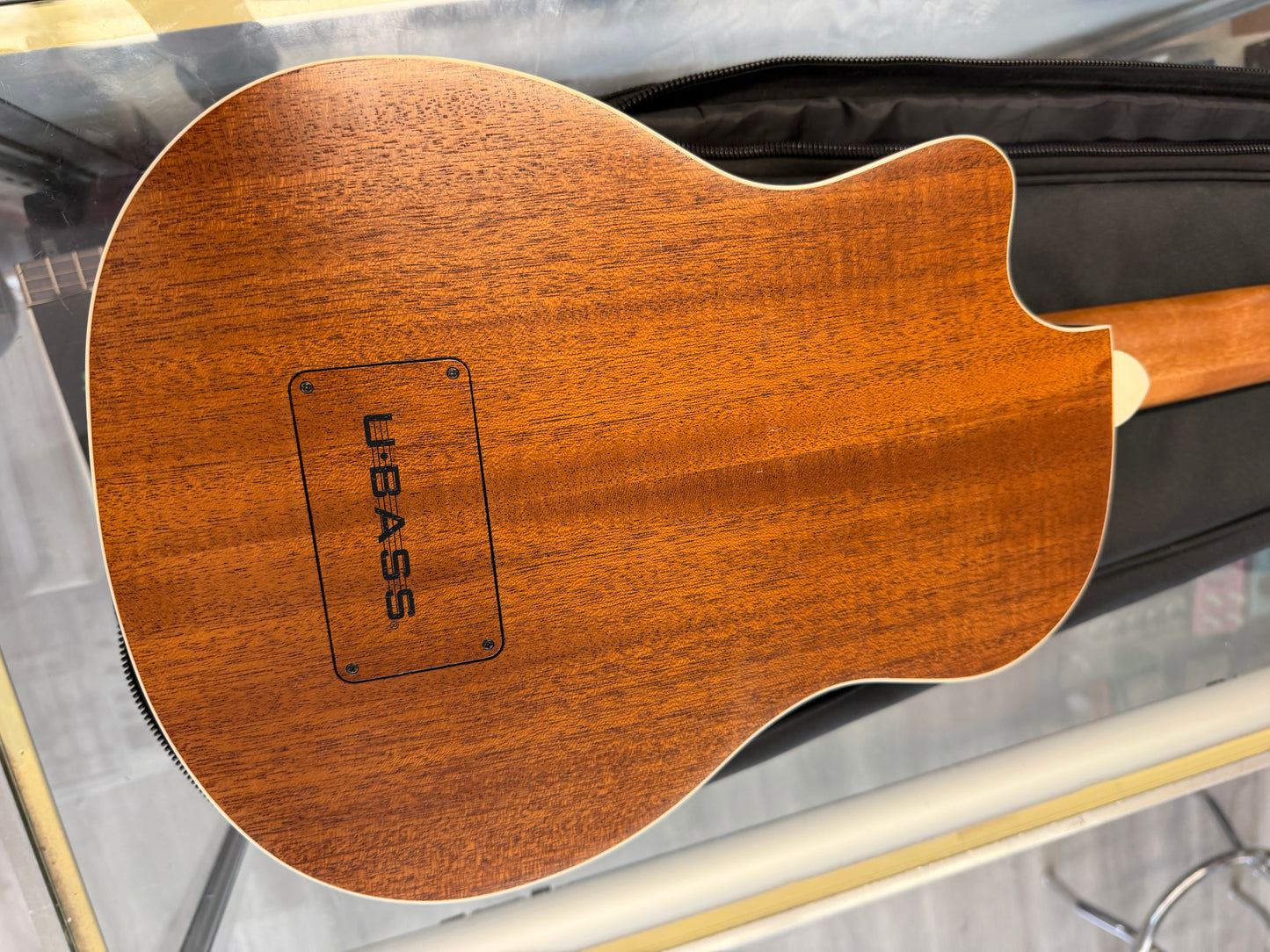 UBASS SCOUT FS Acoustic Bass Ukulele