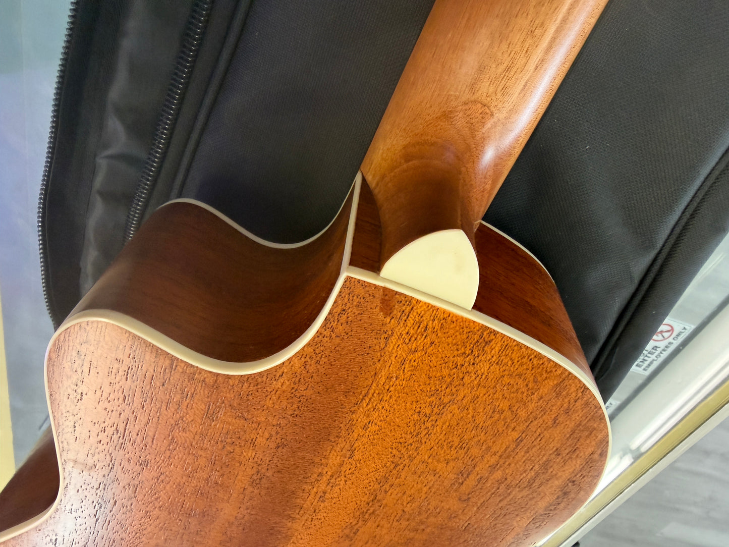 UBASS SCOUT FS Acoustic Bass Ukulele
