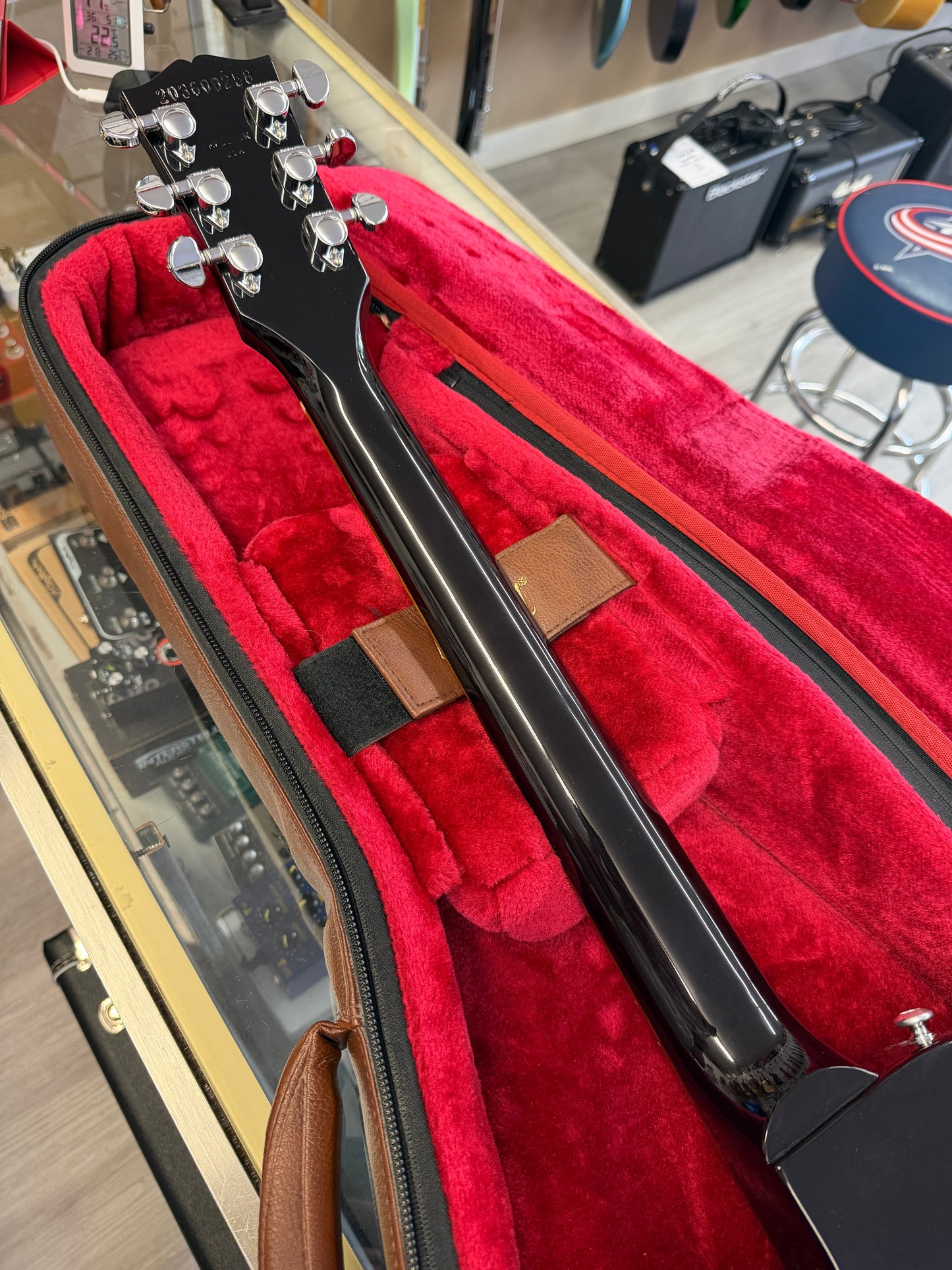 2020 Gibson Les Paul Studio Electric Guitar