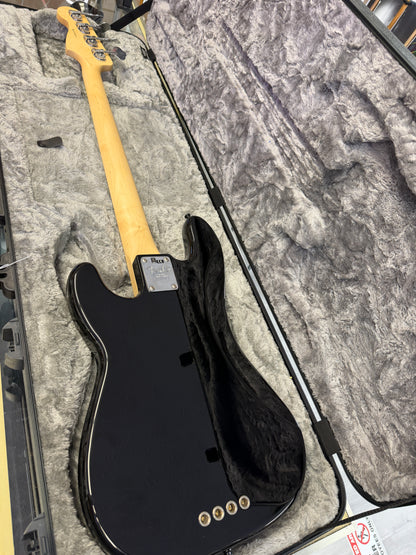 2019 Fender American Professional Precision Bass