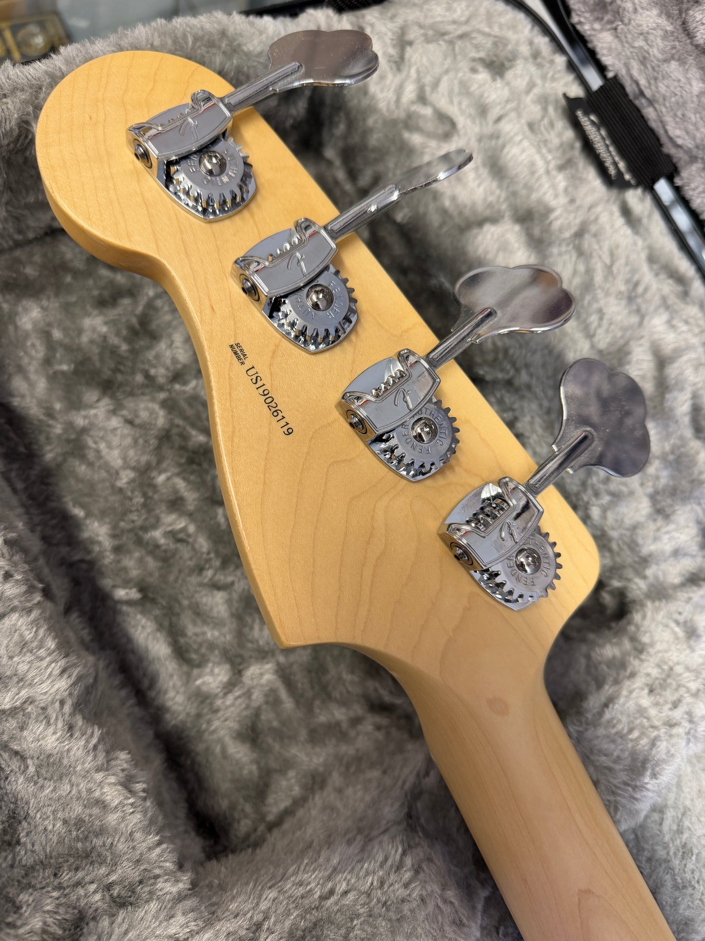 2019 Fender American Professional Precision Bass