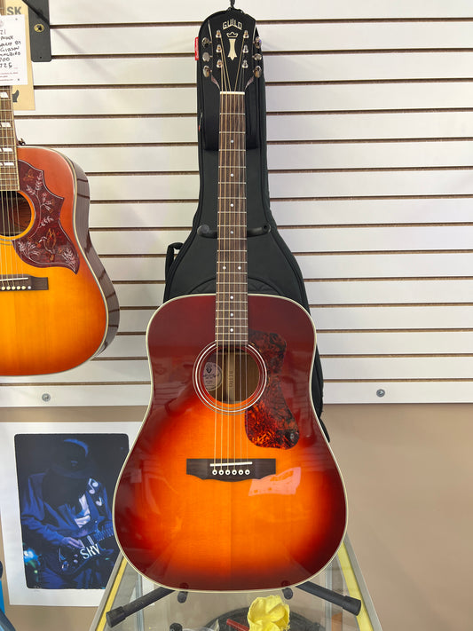 Guild D-150 Cherry burst