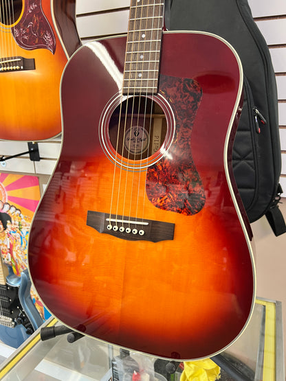 Guild D-150 Cherry burst
