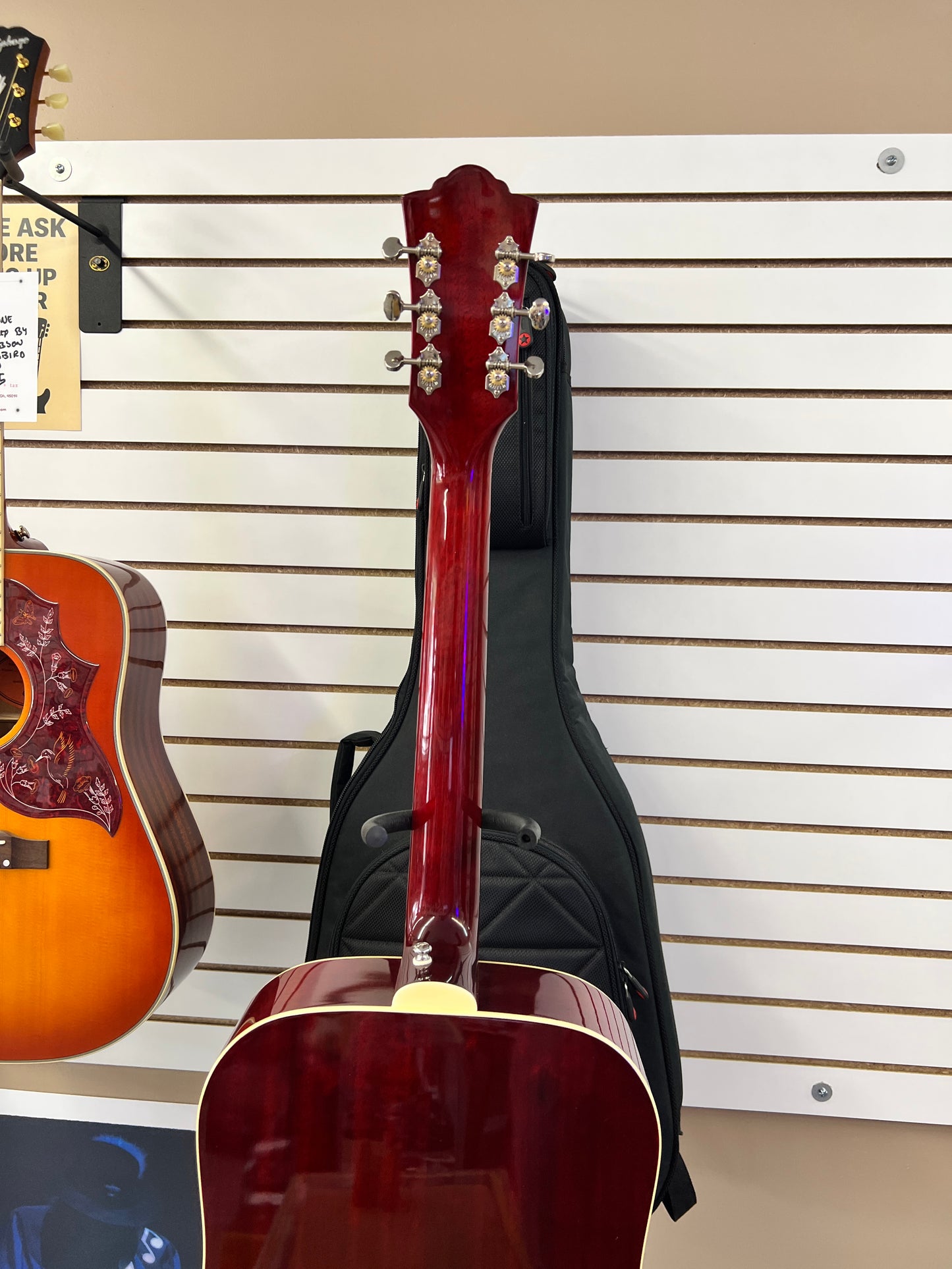 Guild D-150 Cherry burst